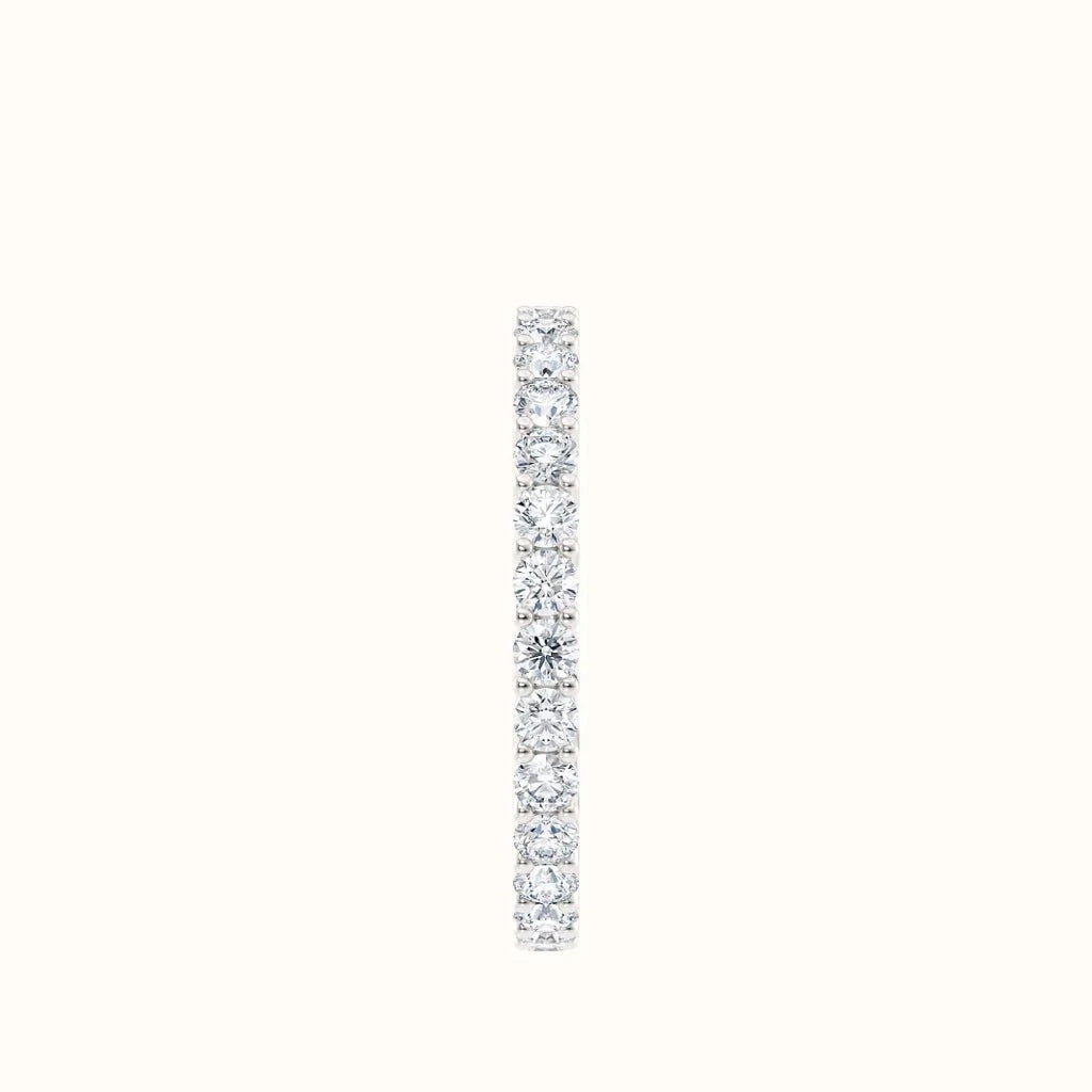Evighetsring, rekkering, Sevendal diamanter 1,20 carat 2,2 mm bred, hvitt gull, rett forfra
