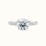Forlovelsesring Sevendal,  tynn ring med sidediamanter, senter diamant 2,00 carat   hvitt gull, liggende  forfra, fairtrade-gull 